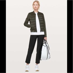 Lululemon black pant women’s size 4